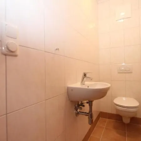 Dorferhaus アパート